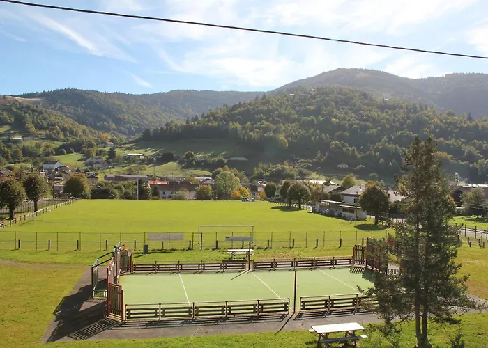 度假居 Flamboyant 比桑