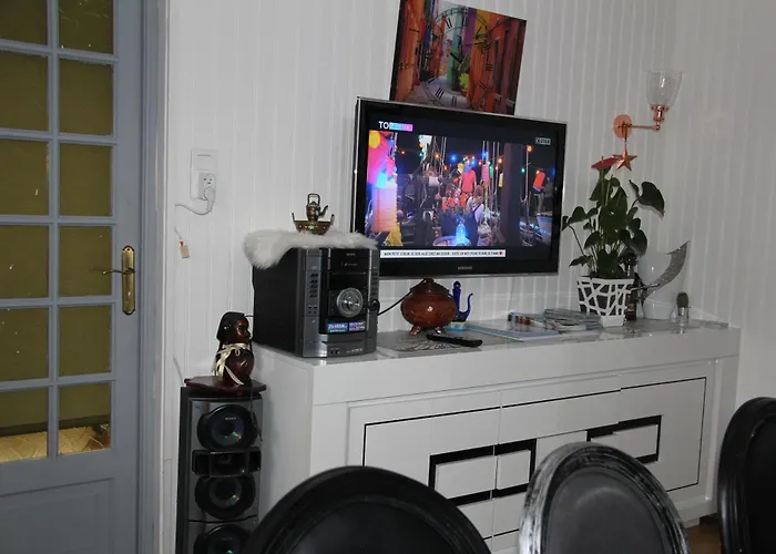 Flamboyant 度假居 *